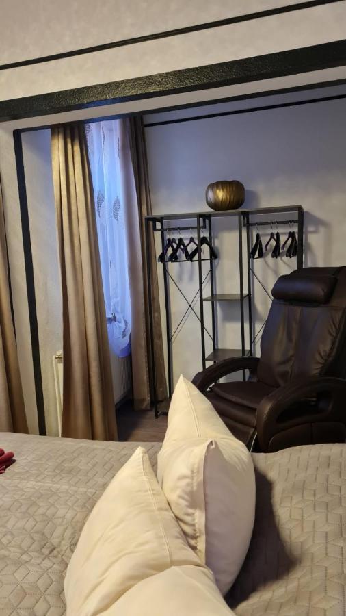 Best-Preis -Gold Suite- Mit Netflix, Self-Check-In, Ebike Ladestation, Fahrradraum, Wlan, Netflix Und Massagesessel - Direkt Am Elberadweg Im Herzen Von Витенберге Екстериор снимка