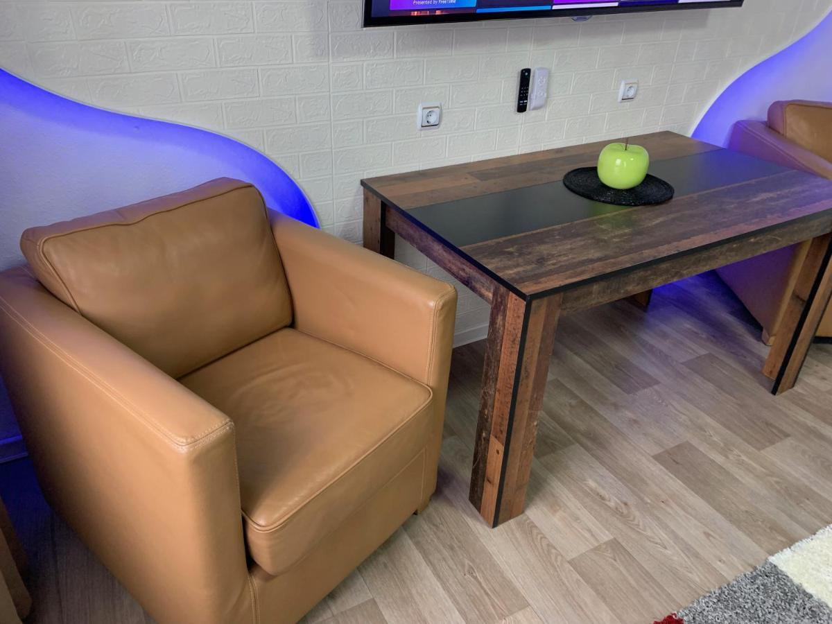 Best-Preis -Gold Suite- Mit Netflix, Self-Check-In, Ebike Ladestation, Fahrradraum, Wlan, Netflix Und Massagesessel - Direkt Am Elberadweg Im Herzen Von Витенберге Екстериор снимка
