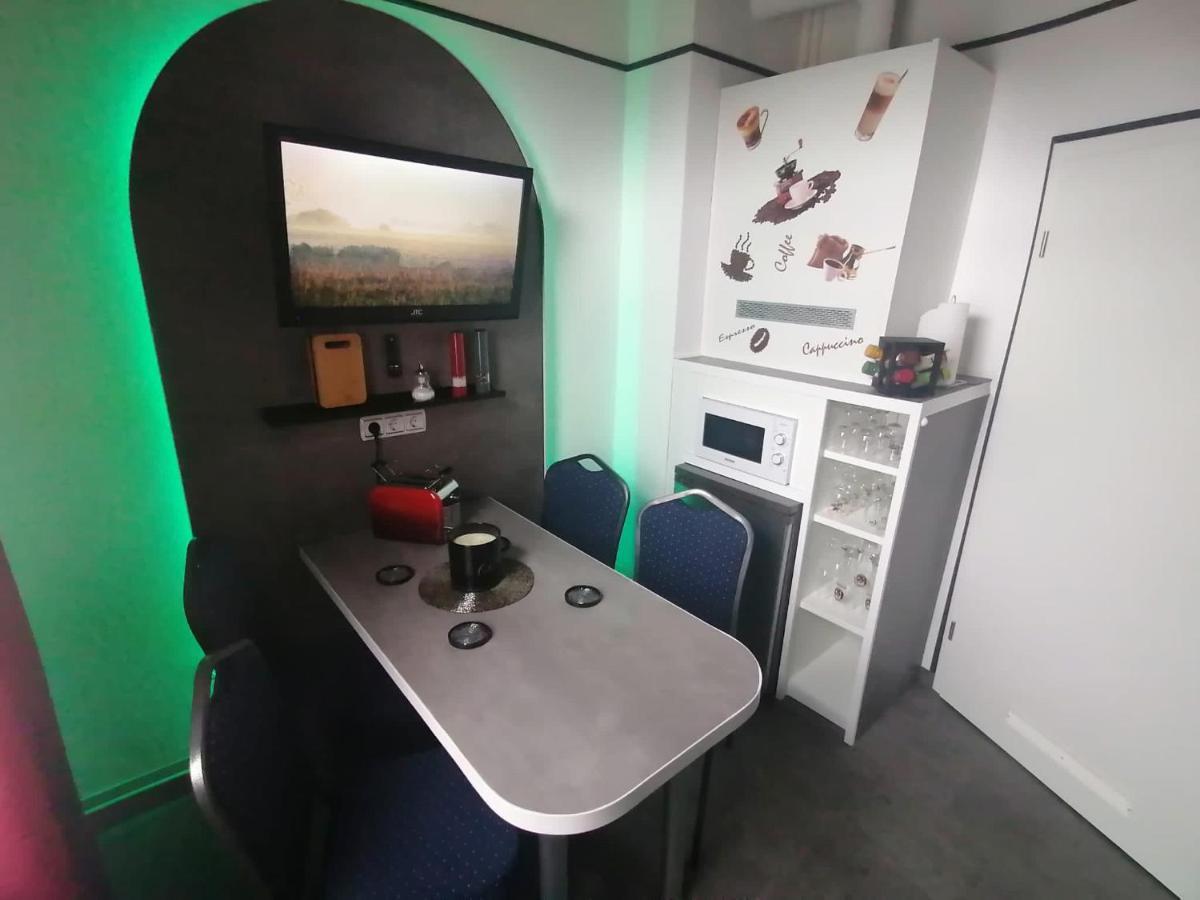 Best-Preis -Gold Suite- Mit Netflix, Self-Check-In, Ebike Ladestation, Fahrradraum, Wlan, Netflix Und Massagesessel - Direkt Am Elberadweg Im Herzen Von Витенберге Екстериор снимка